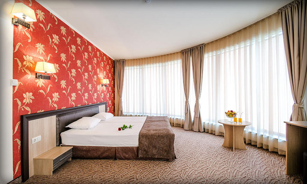 Alliance Hotel Plovdiv Exterior photo